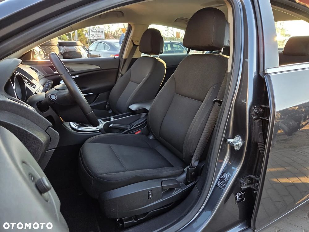 Opel Insignia - 36