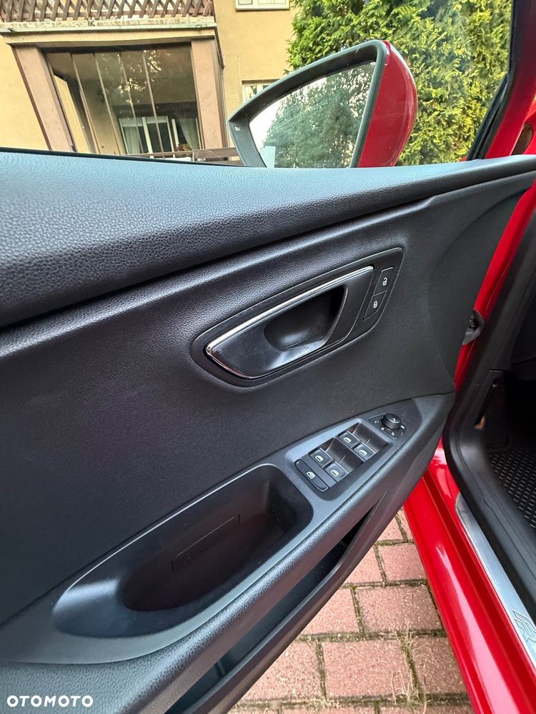Seat Leon 2013 photo 4