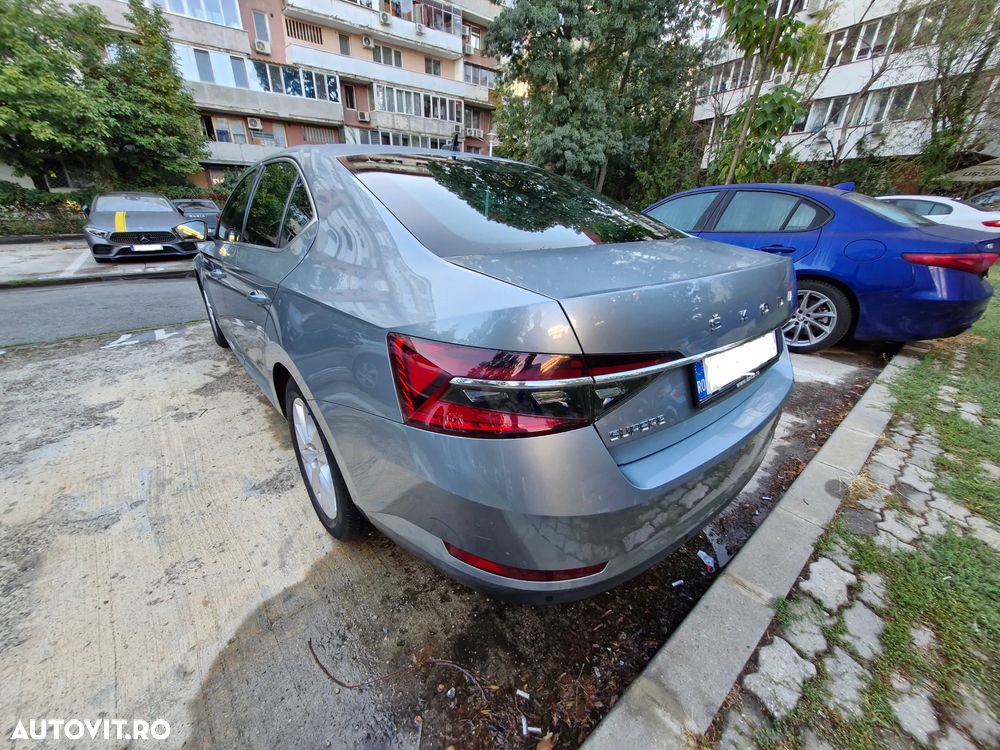 Skoda Superb 2.0 TDI DSG Ambition - 7