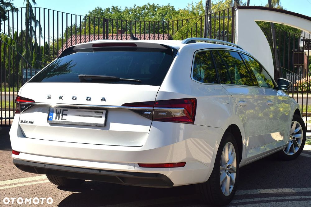 Skoda Superb 2.0 TDI SCR Style DSG - 3