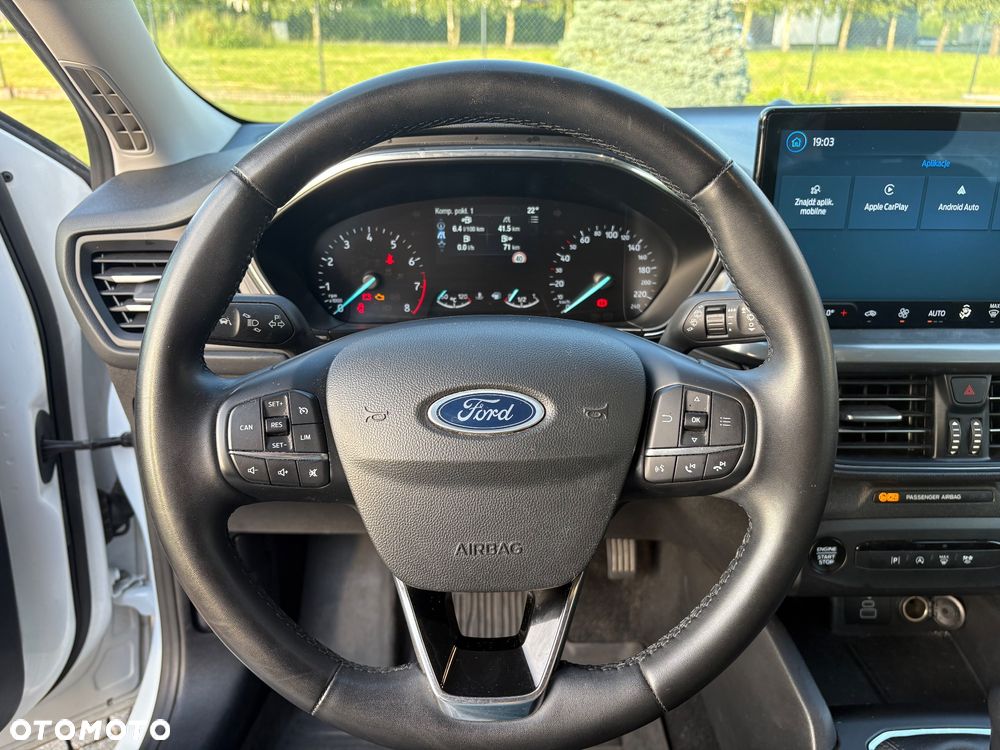 Ford Focus 1.0 EcoBoost Titanium - 12