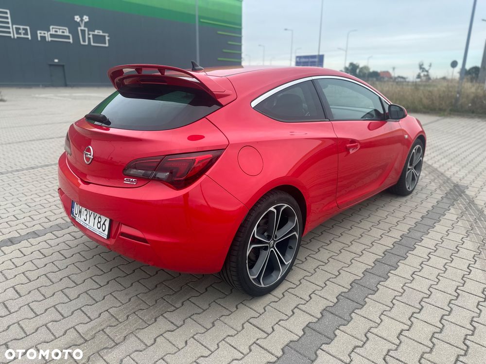 Opel Astra GTC 1.6 Turbo Cosmo - 7