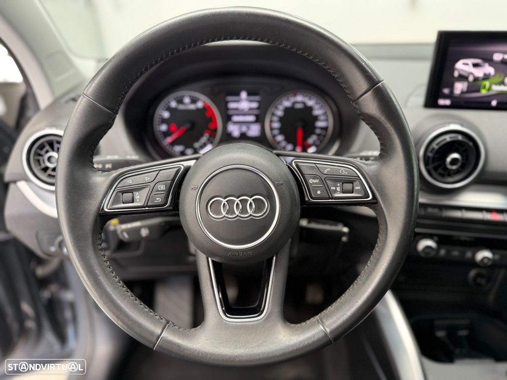 Audi Q2 30 TFSI Design - 10