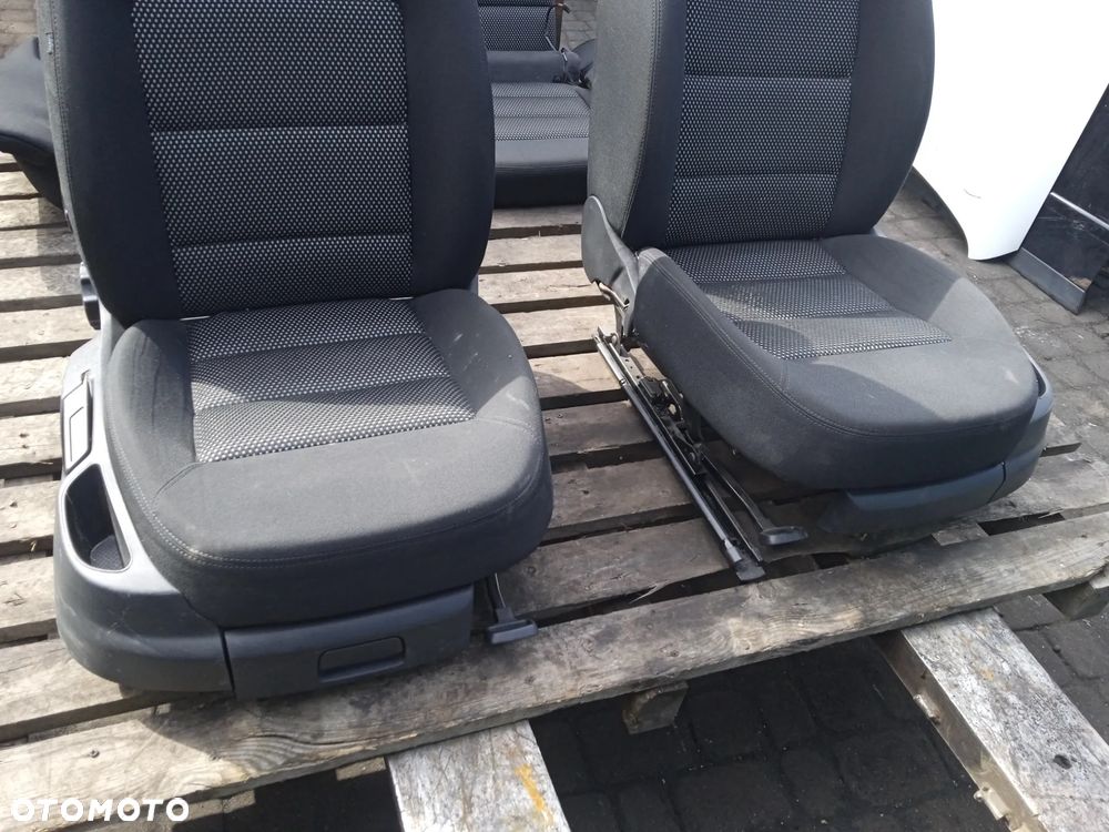KOMPLET FOTELI PODGRZEWANYCH SKODA OCTAVIA II KOMBI - 2