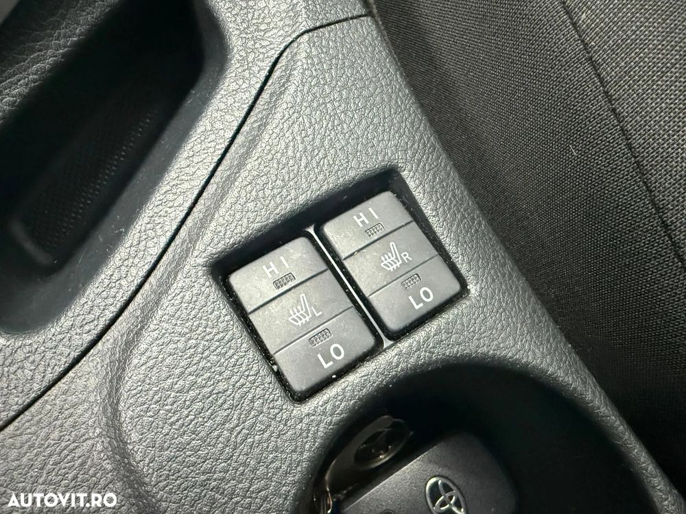 Toyota Auris - 29