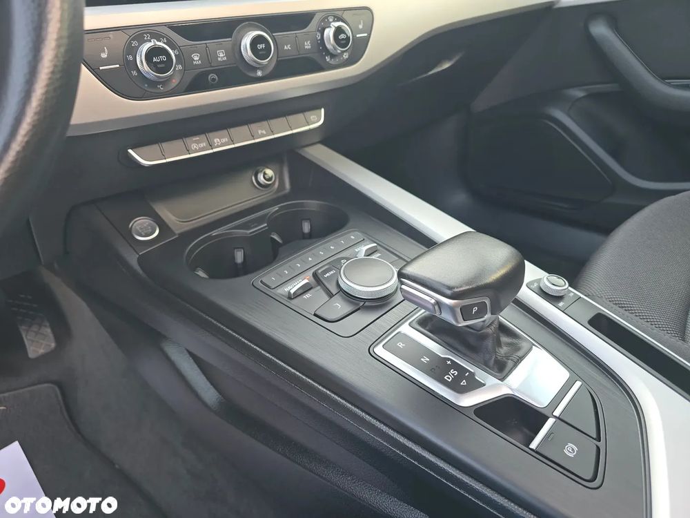 Audi A4 Avant 2.0 TDI S tronic - 35