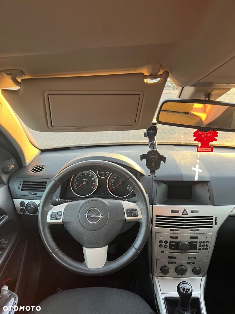 Opel Astra - 11
