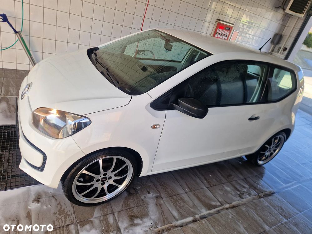 Volkswagen up! - 14