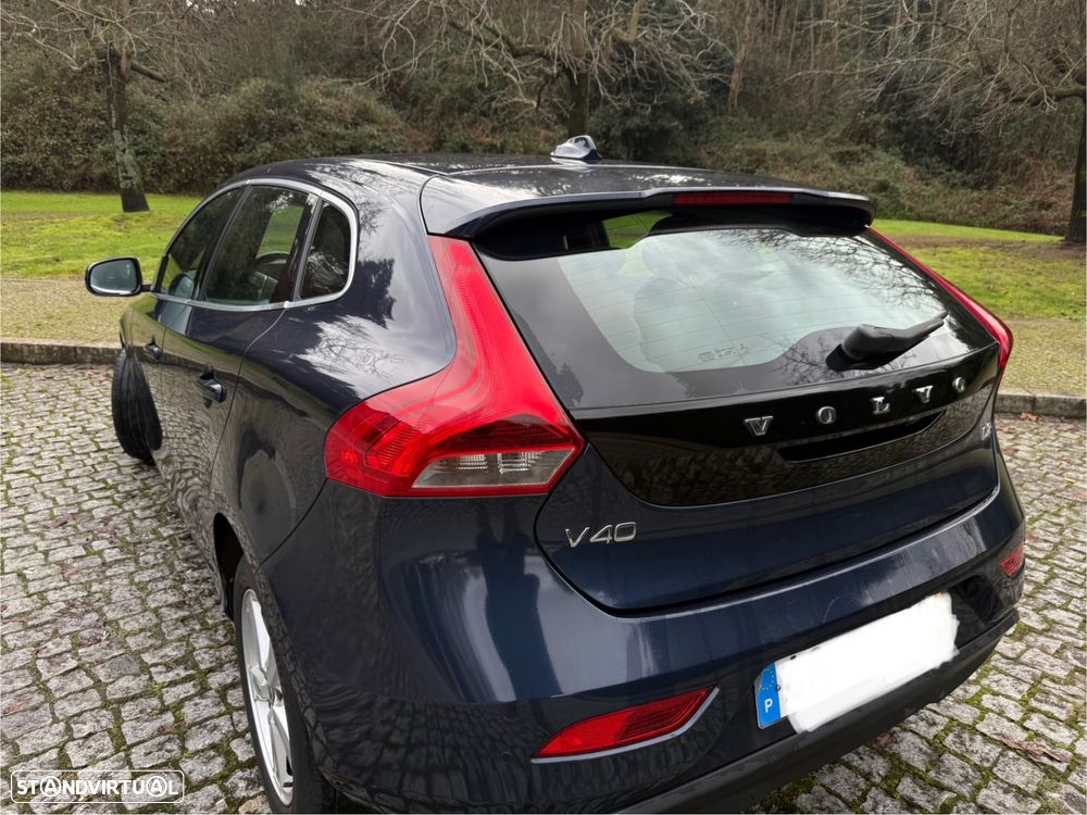 Volvo V40 1.6 D2 Momentum Eco - 8