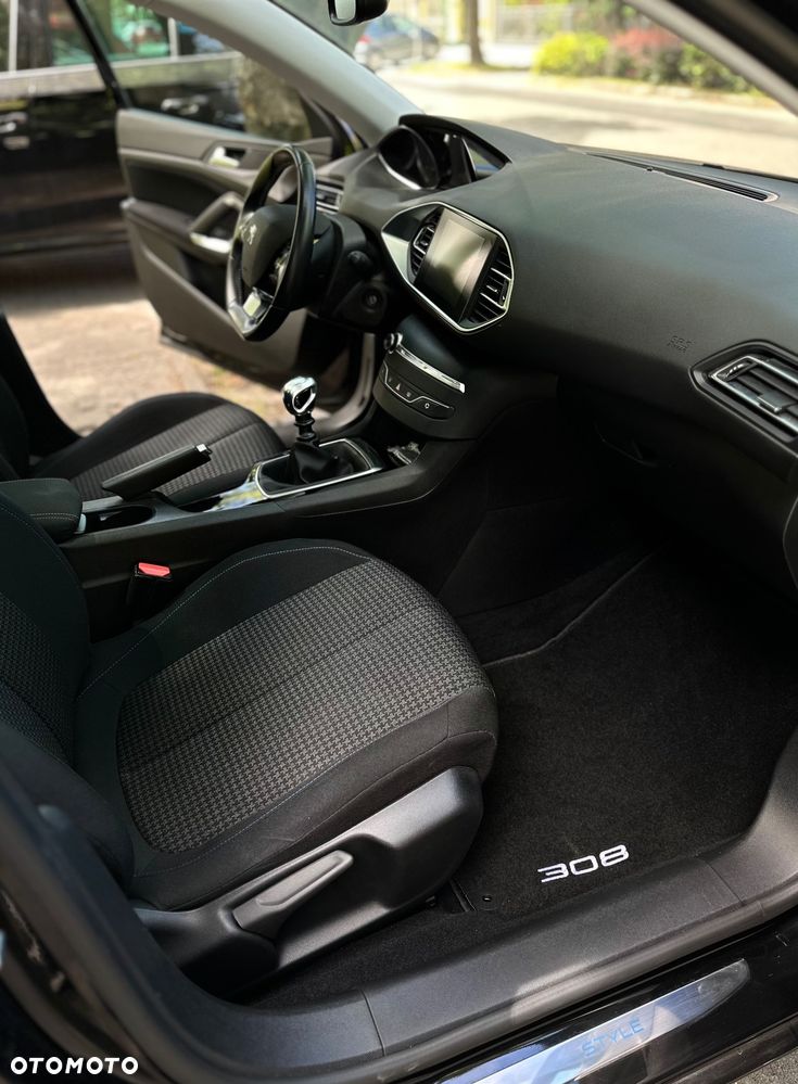Peugeot 308 PureTech 110 Stop & Start Style - 6
