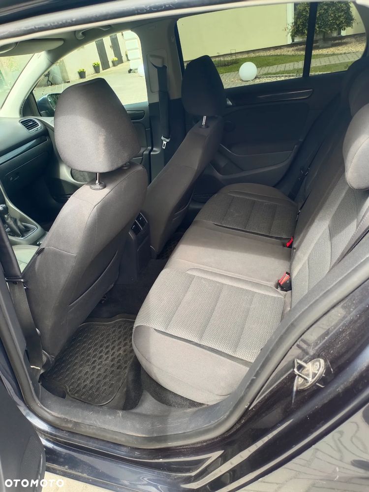 Volkswagen Golf - 8