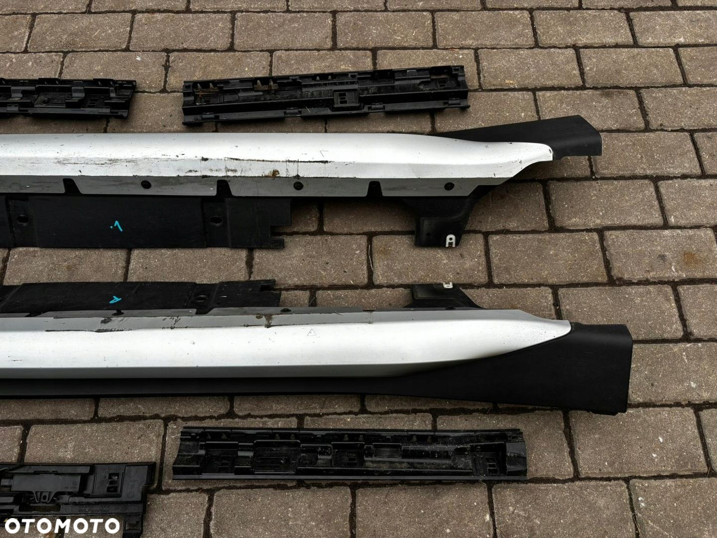 BMW X1 F48 LISTWA PROGOWA PRAWA KOMPLETNA - 5
