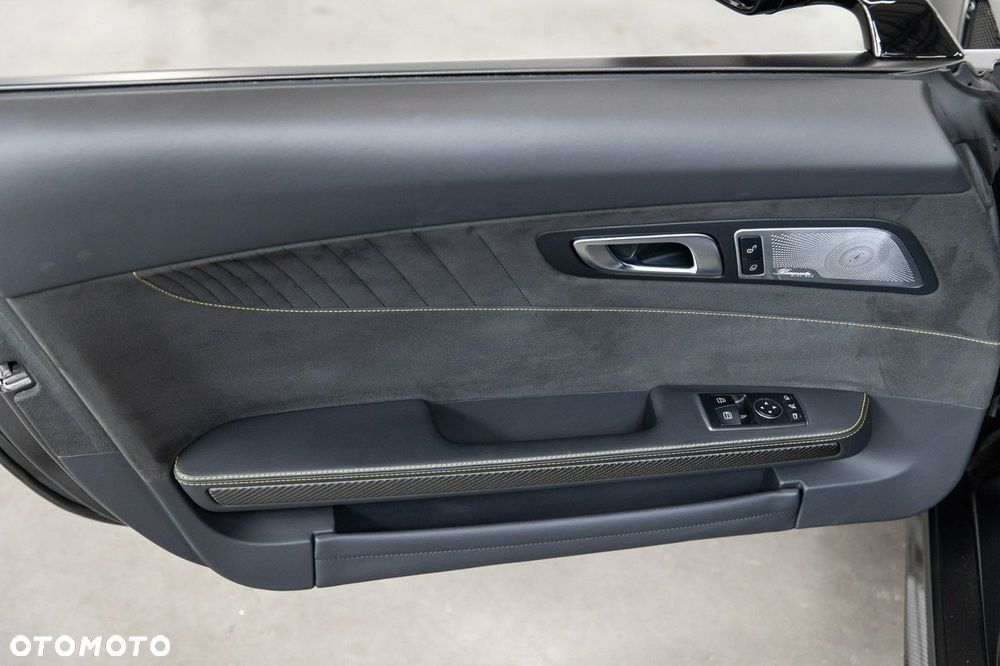 Mercedes-Benz AMG GT - 38