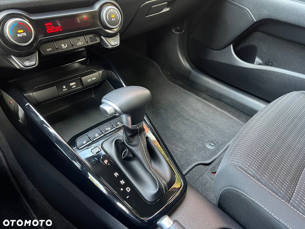 Kia Stonic 1.0 T-GDI DCT OPF Platinum Edition - 16