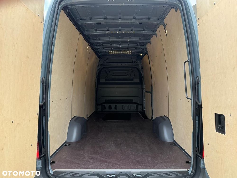 Mercedes-Benz Sprinter Furgon 319 CDI L3H2 - 14