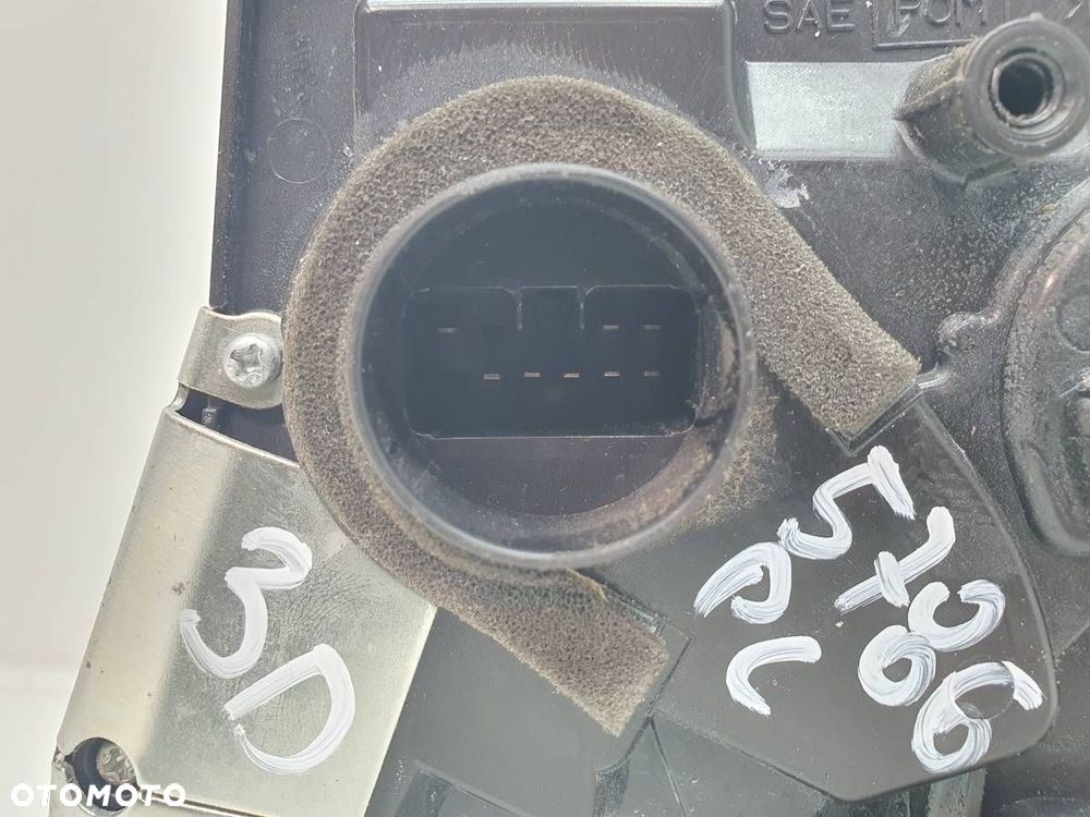 ZAMEK DRZWI LEWY PRZÓD 8 PIN SUZUKI SWIFT MK6 EUROPA 3D - 4