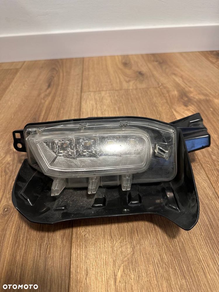 HALOGEN LED DRL LEWY TOYOTA PRIUS PLUS 15- 81430-47070 - 2