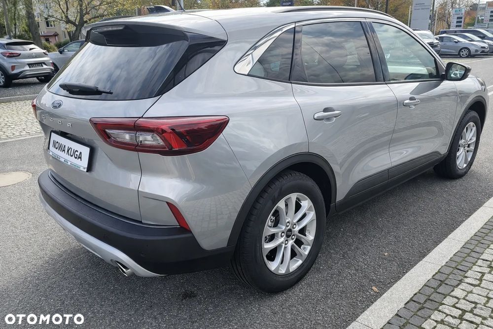 Ford Kuga 2.5 FHEV FWD Titanium - 6