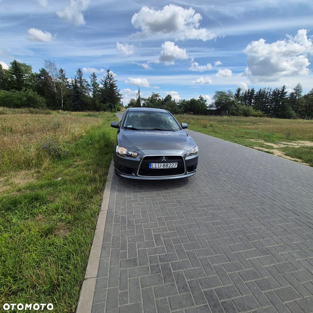 Mitsubishi Lancer - 7