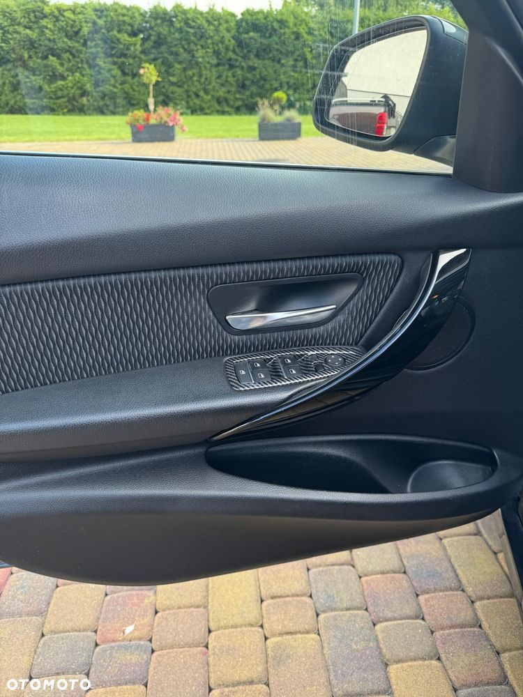 BMW Seria 3 320d Advantage - 29