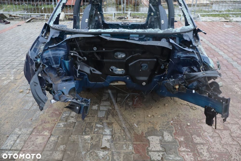 BŁOTNIK ĆWIARTKA PRAWY TYŁ SKODA FABIA III 1.0MPI - 4