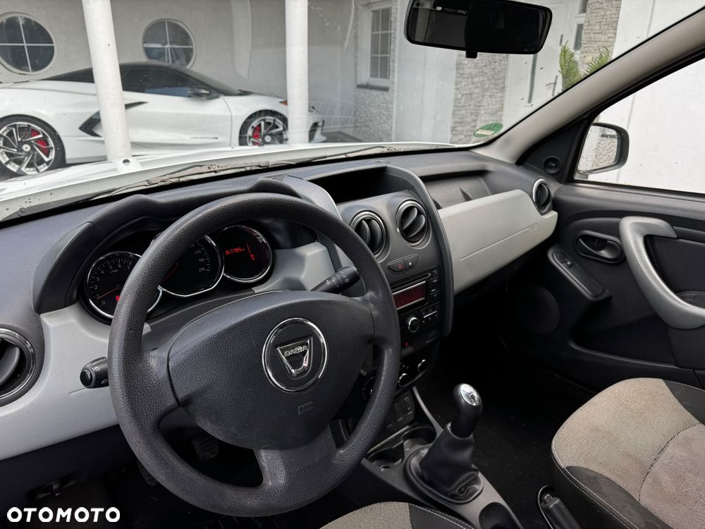 Dacia Duster 1.6 16V 105 4x2 Prestige - 8