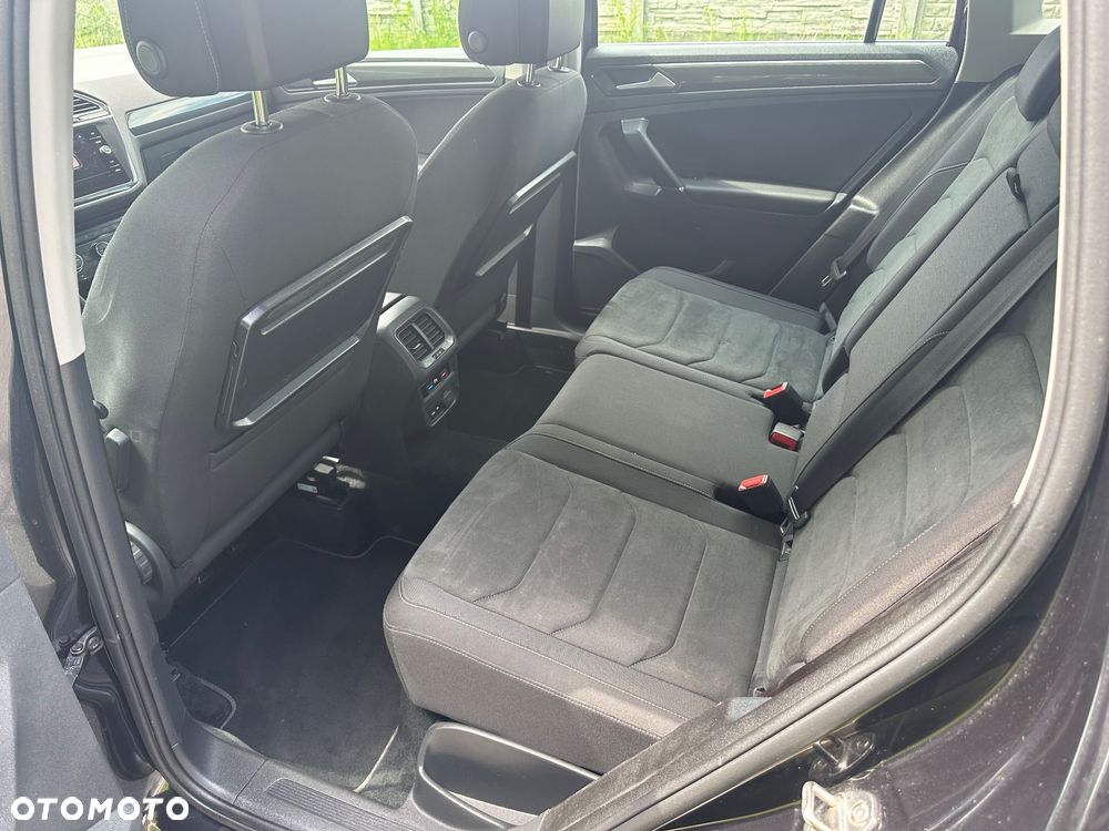 Volkswagen Tiguan - 11
