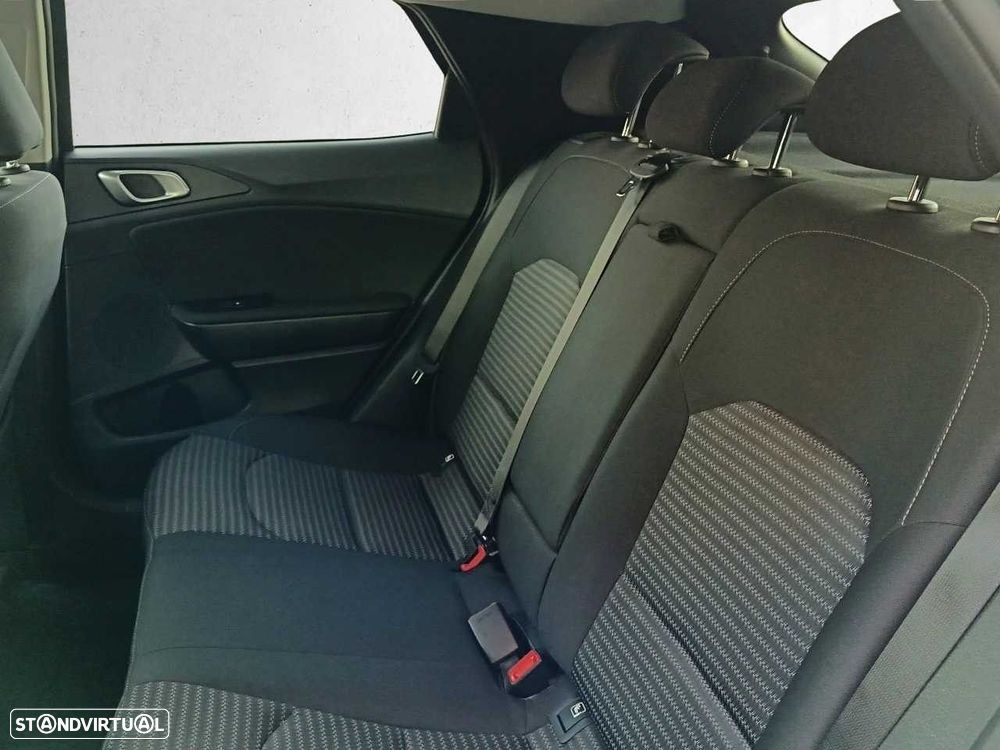 Kia XCeed 1.0 T-GDI Drive - 10