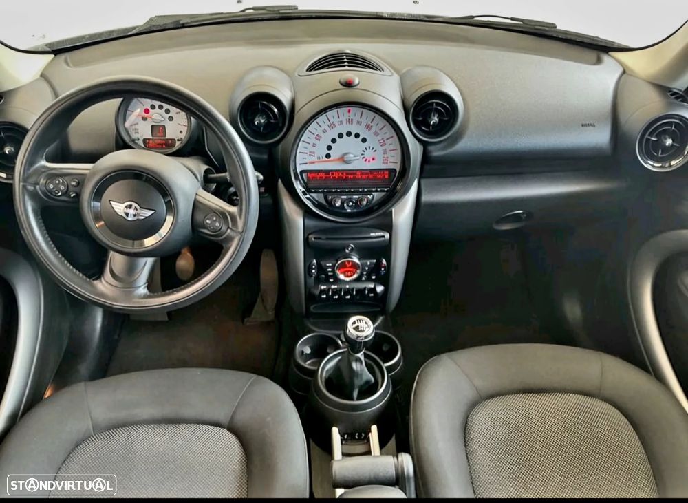 MINI Countryman One D - 3