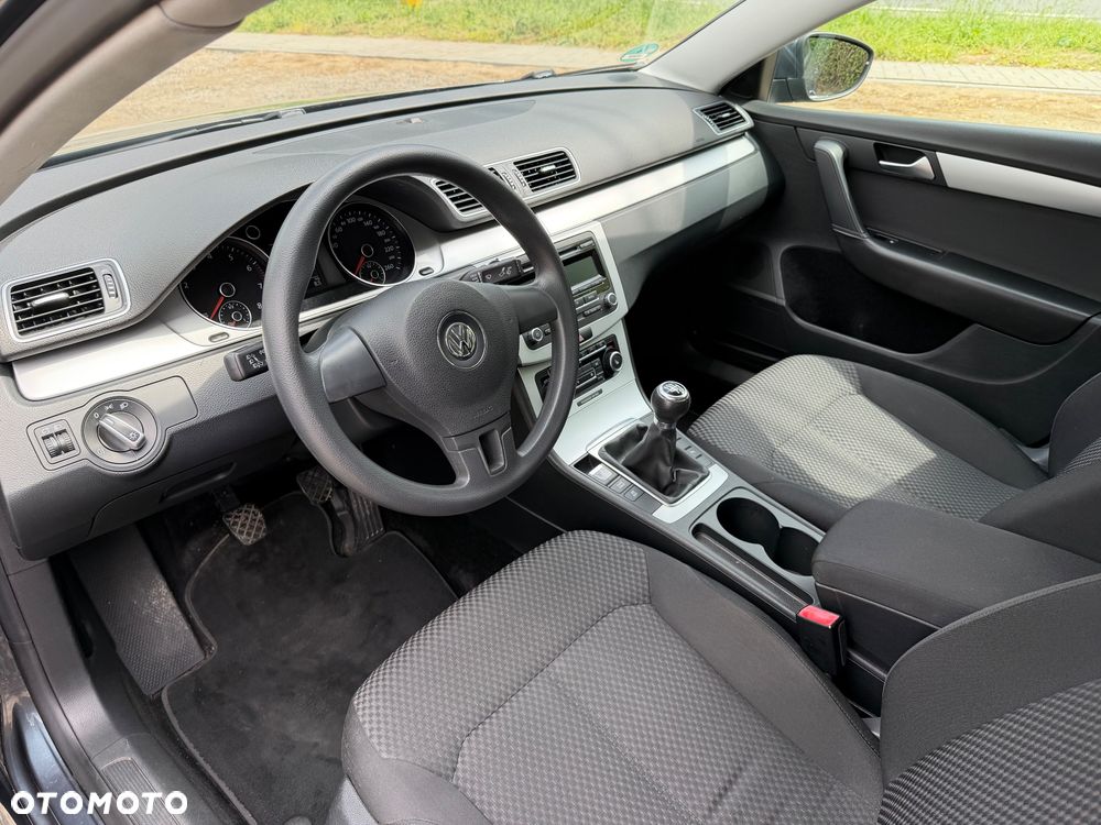 Volkswagen Passat 1.4 TSI BMT Comfortline - 12