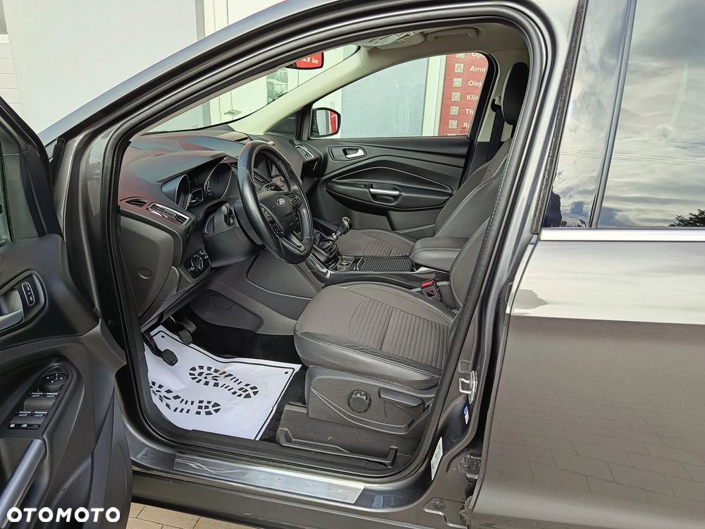 Ford Kuga - 21