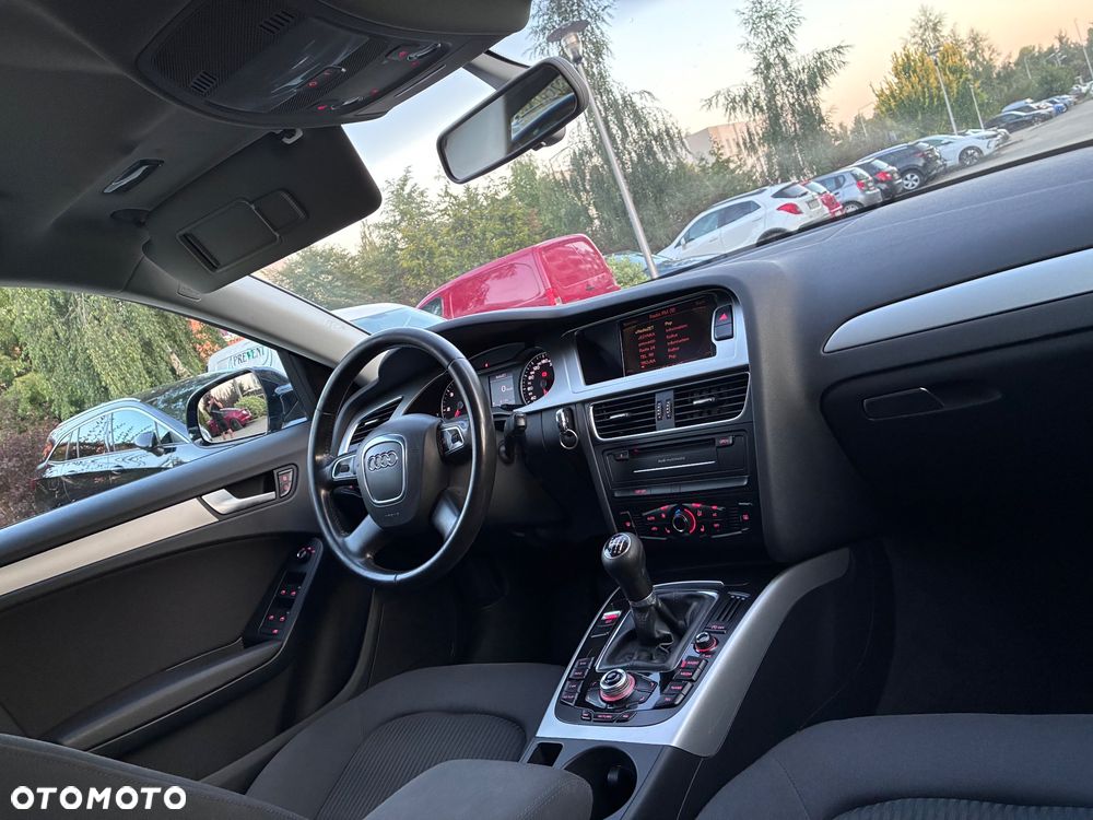 Audi A4 Avant - 11