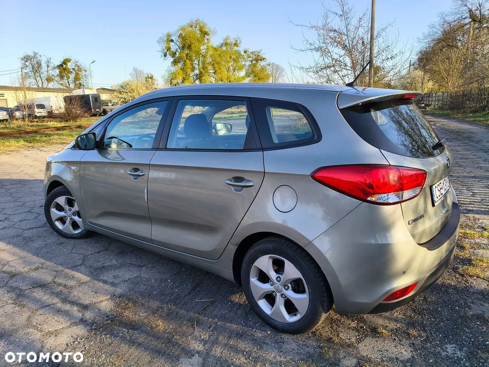 Kia Carens 1.6 GDI Dream Team Edition - 7