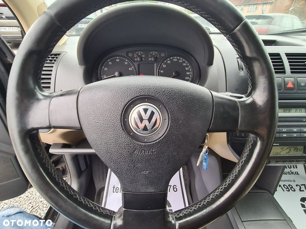 Volkswagen Polo 1.4 16V Highline - 14
