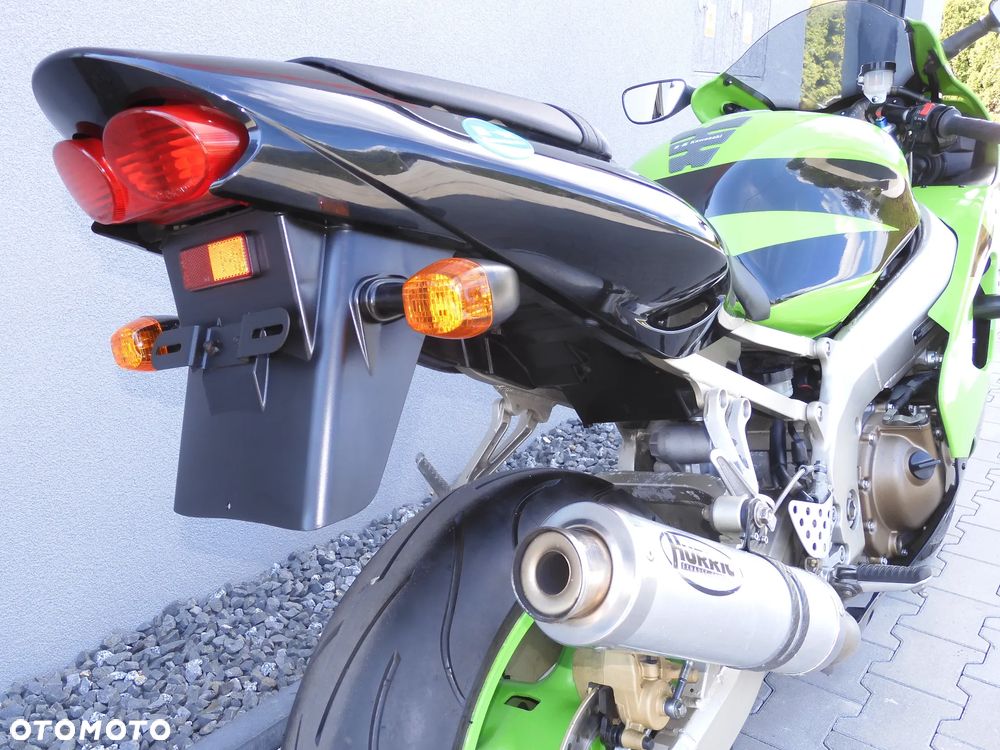 Kawasaki Ninja - 11