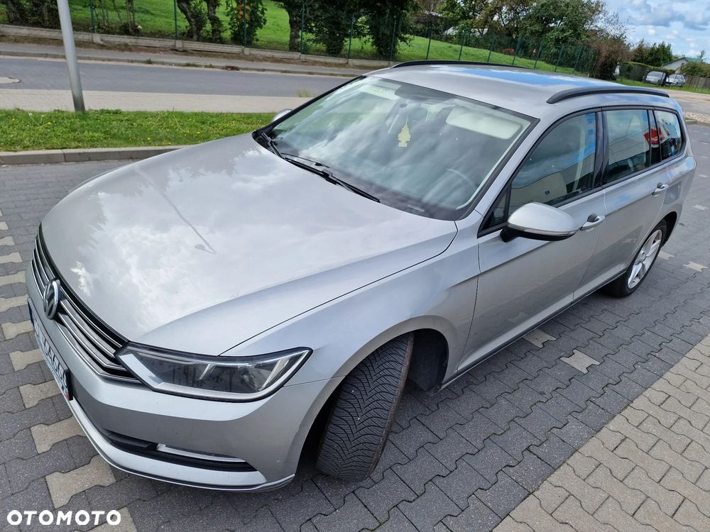 Volkswagen Passat 1.6 TDI BMT Comfortline - 16