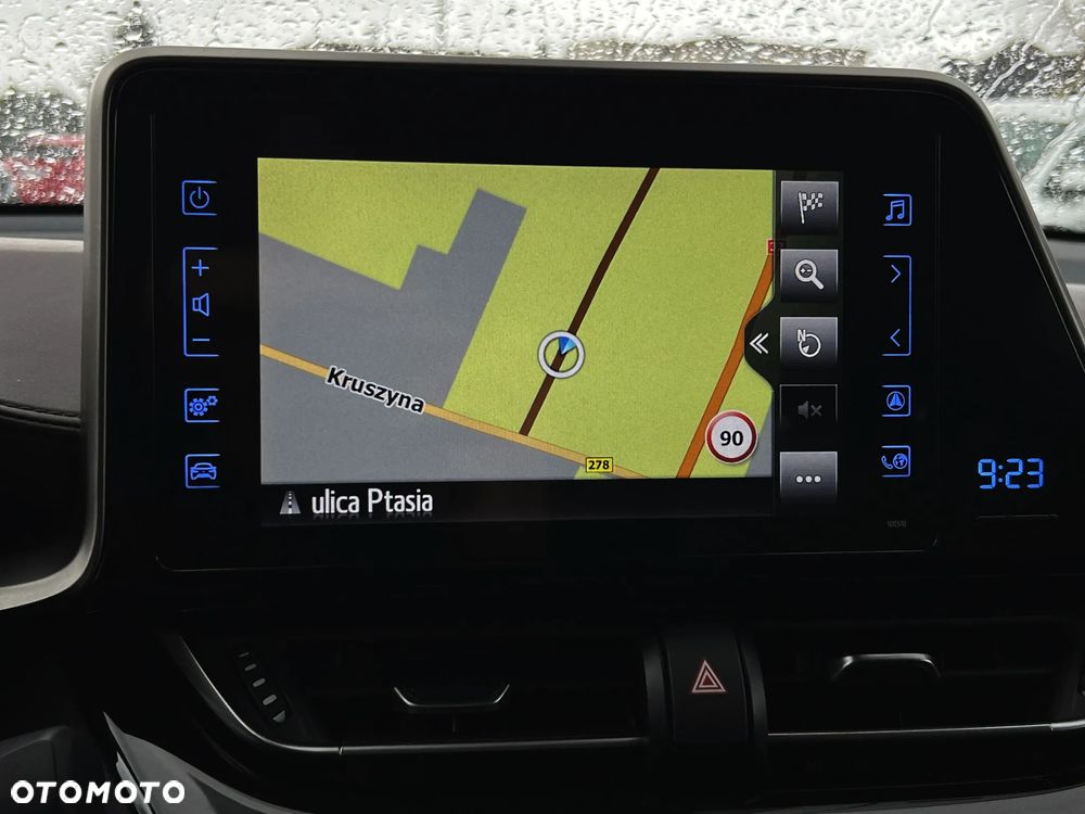 Toyota C-HR 1.2 T Prestige - 24