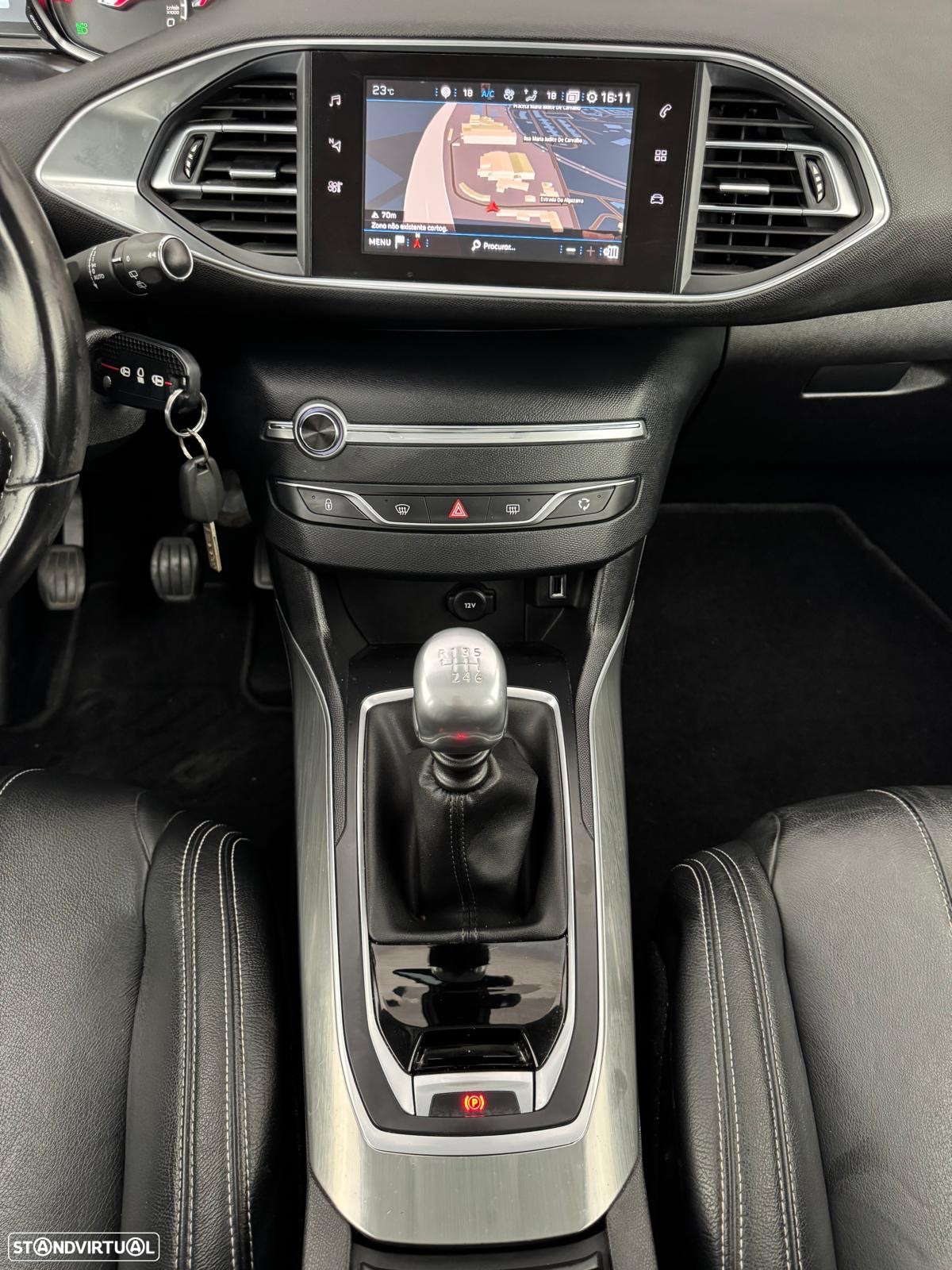 Peugeot 308 SW BlueHDi 120 Stop & Start Allure - 16