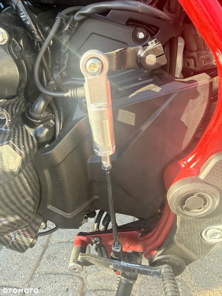 Honda CB - 4