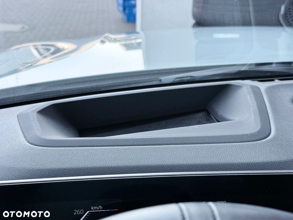 BMW Seria 3 320d xDrive M Sport - 26