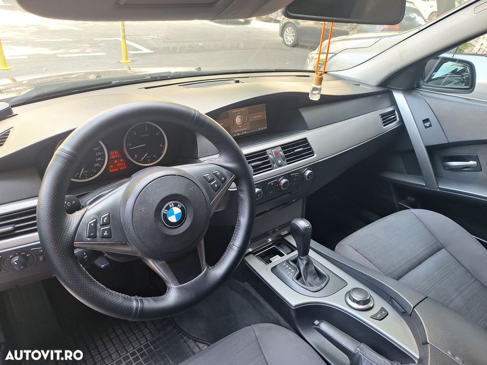 BMW Seria 5 520d Aut. Special Edition - 9