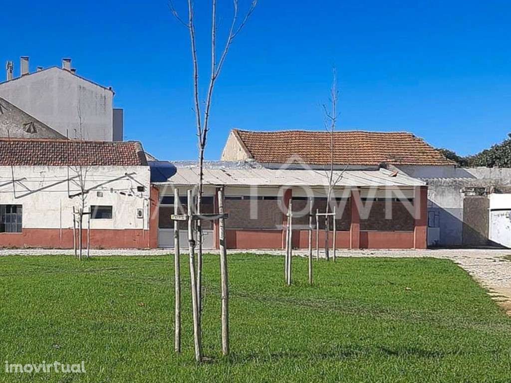 Terreno e Construção de Charme no Montijo, Prontos para Projeto Ino... - Grande imagem: 3/17