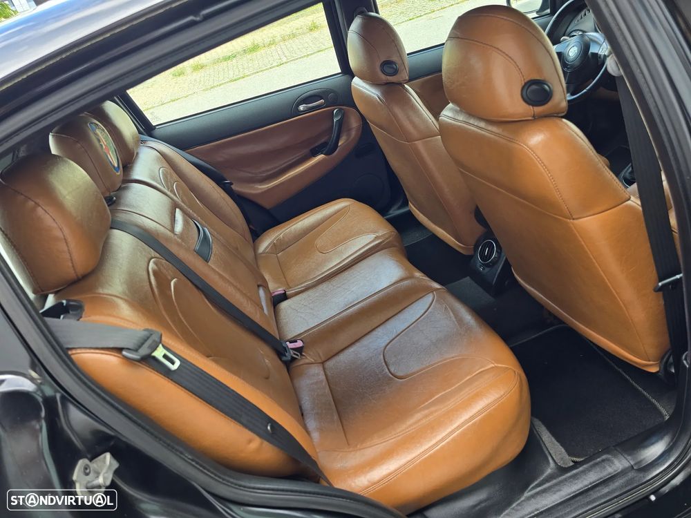 Alfa Romeo 147 1.9 JTD Plus - 26