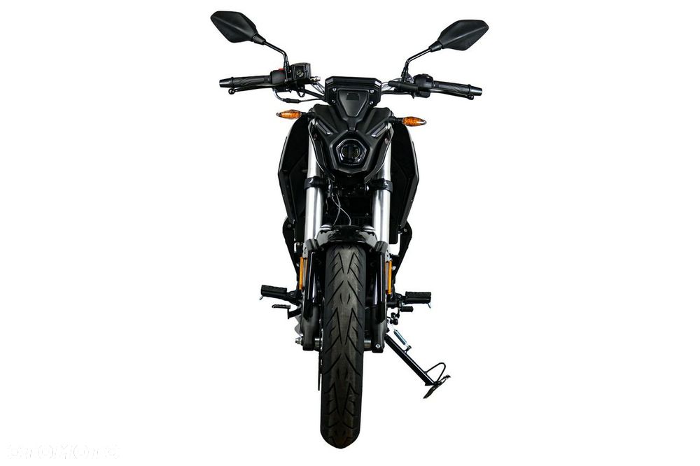 VOGE R125 - 6