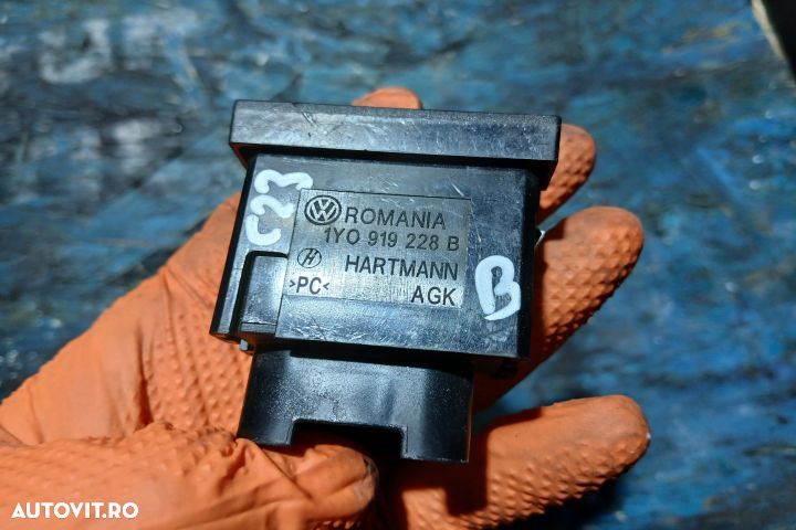 Buton airbag ON-OFF 1Y0919228B 1Y0919228B Volkswagen VW Touran 1 [2th - 3