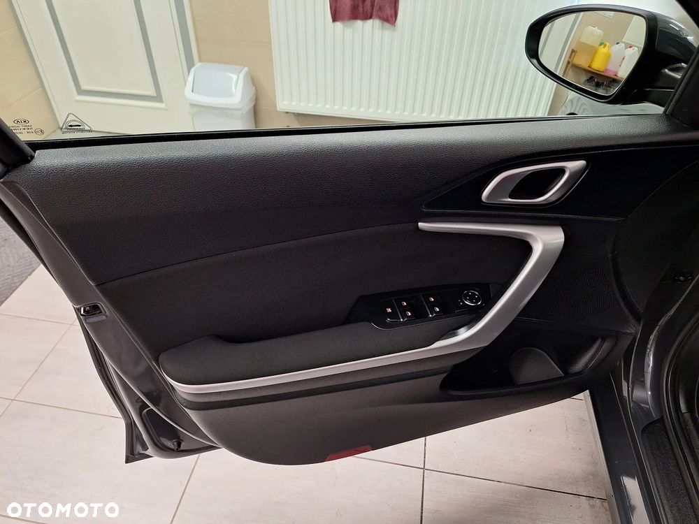 Kia Ceed 1.4 CVVT Dream Team Edition - 19