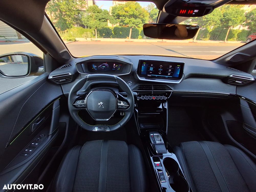 Peugeot 208 e-208 GT - 6