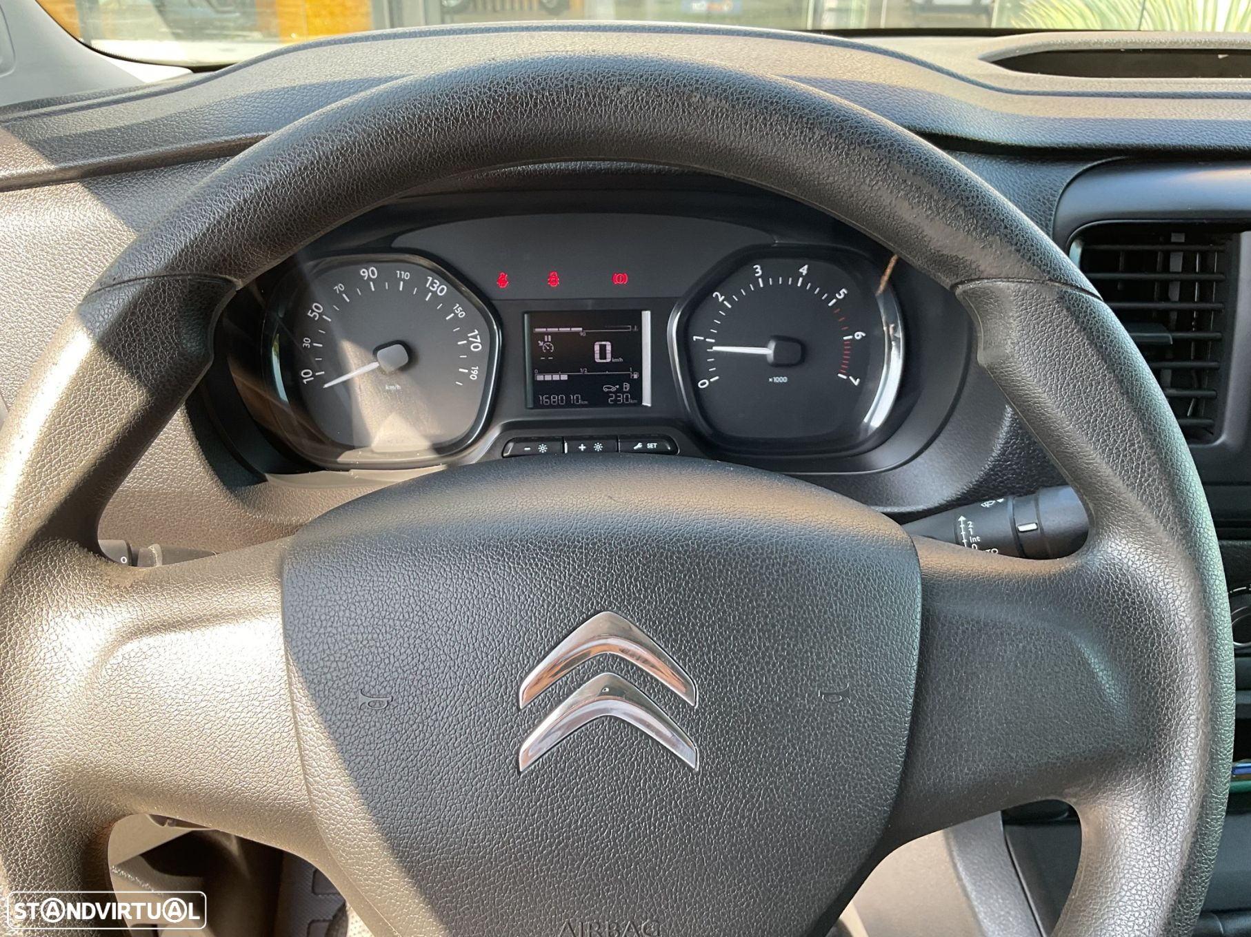 Citroën Jumpy 1.5 BlueHDi XS - 31