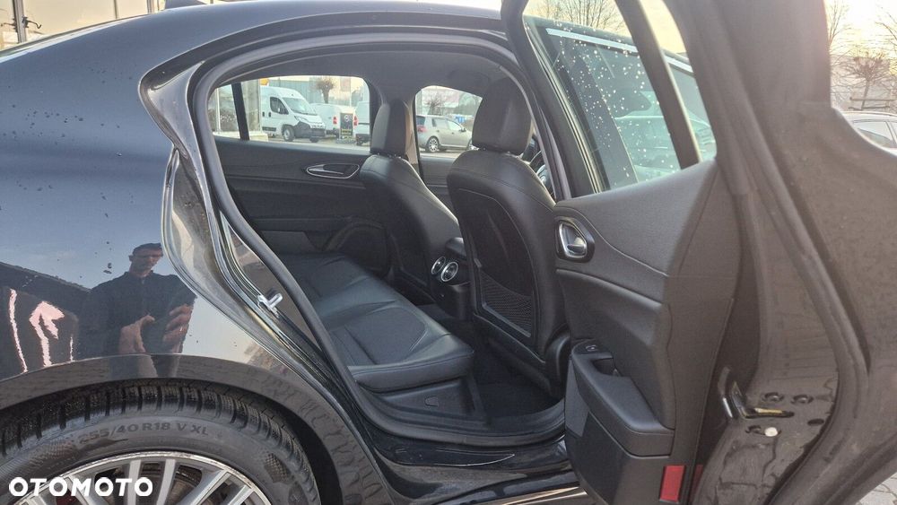 Alfa Romeo Giulia 2.2 D Turbo Super - 18