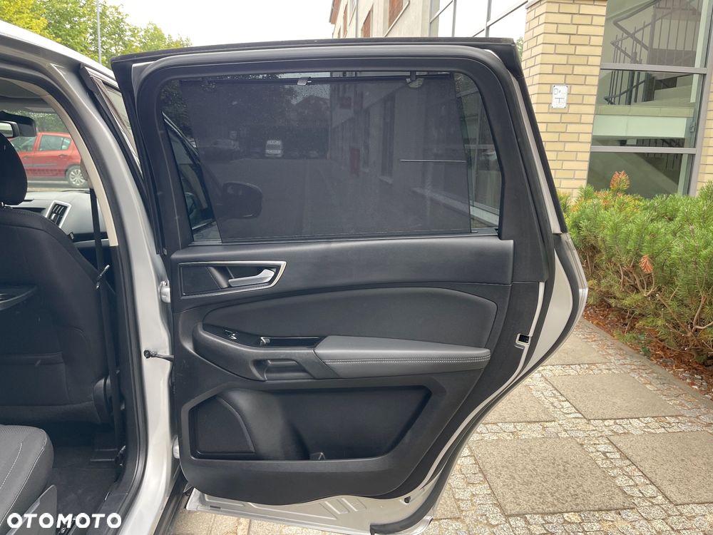 Ford S-Max - 24